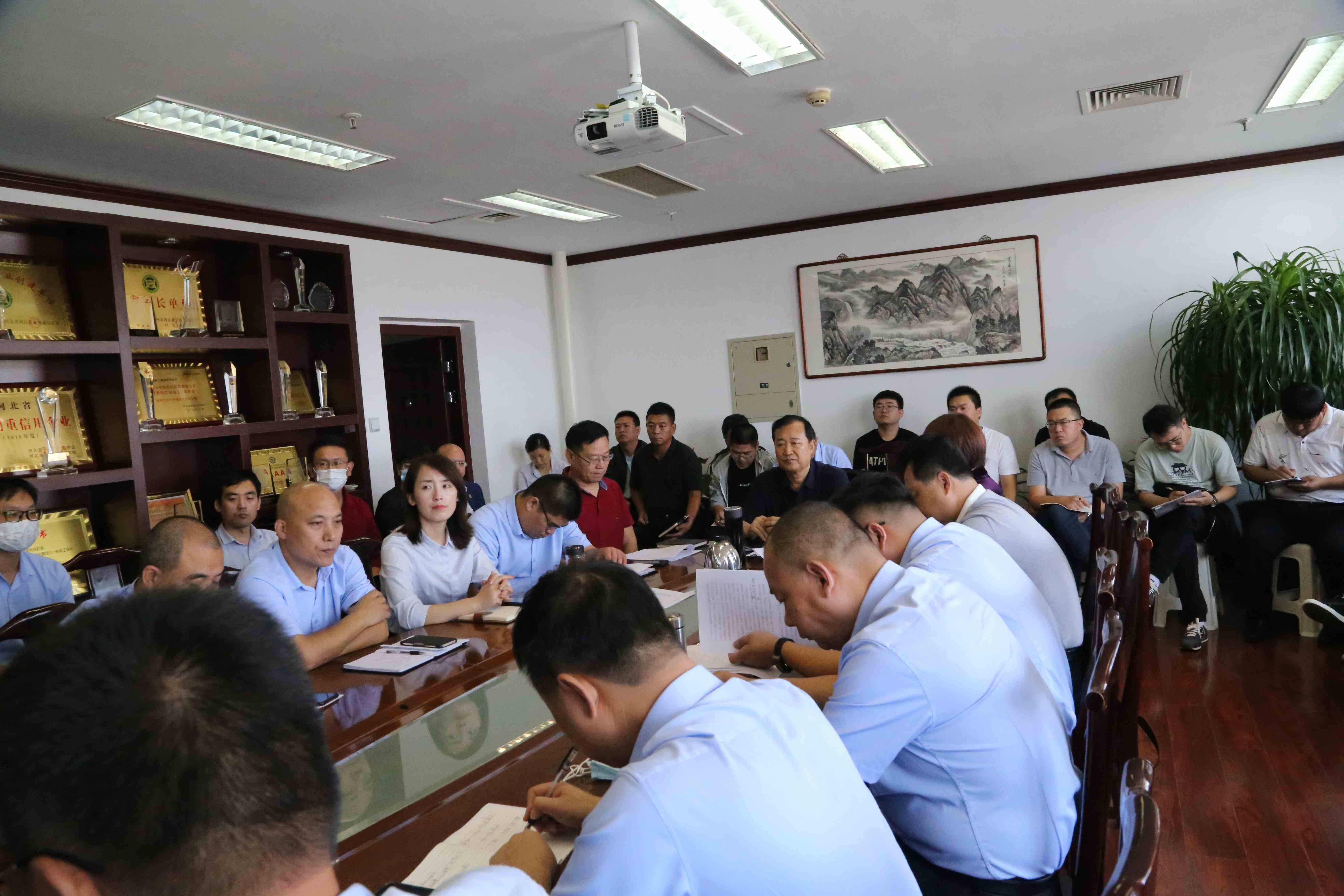 “慶國慶、迎中秋”職工代表大會勝利召開